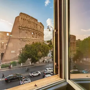 Iconic With Unique Colosseum View Apartment Rome